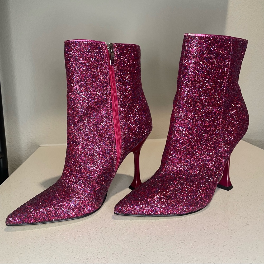 Marc Fisher Stolla Fuchsia Glitter Heeled Boots in size 8 - Picture 2 of 7